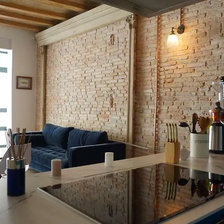 De Standing Raval Barcelona