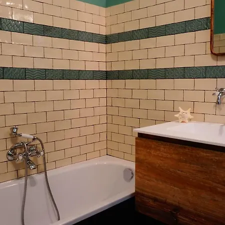 Homestay De Standing Raval