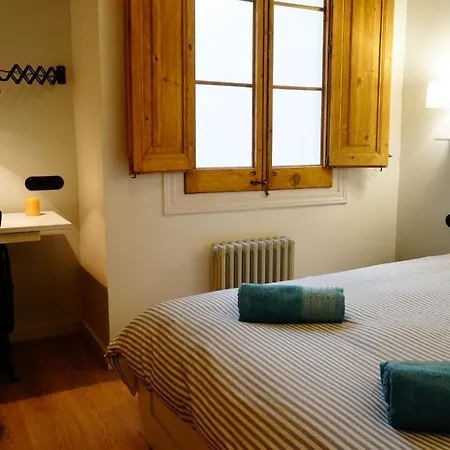 De Standing Raval Barcelona
